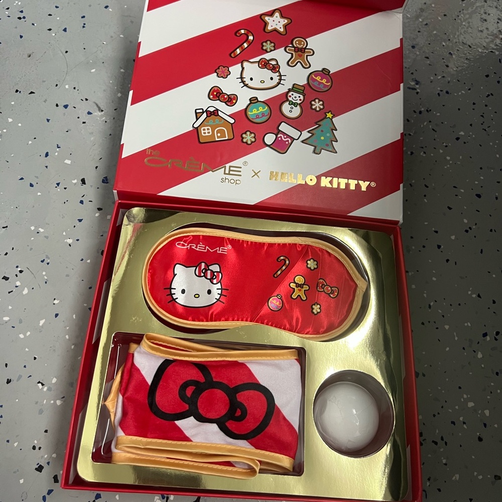 Hello kitty x crème